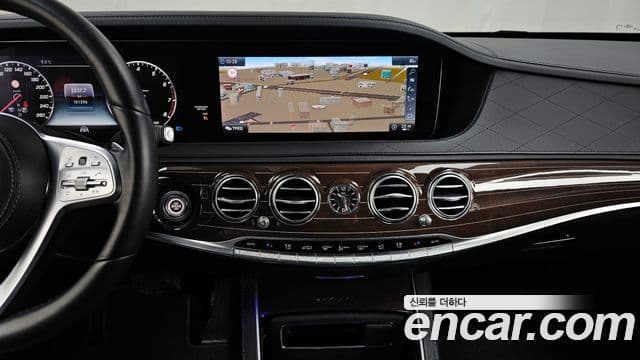 Mercedes-Benz S-Class 2019 — ფოტო 14/20