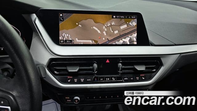 BMW 1 Series 2020 — ფოტო 17/20