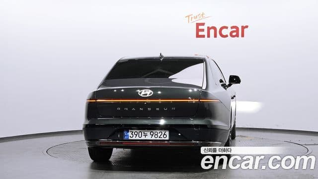 Hyundai Grandeur 2023 — ფოტო 4/20