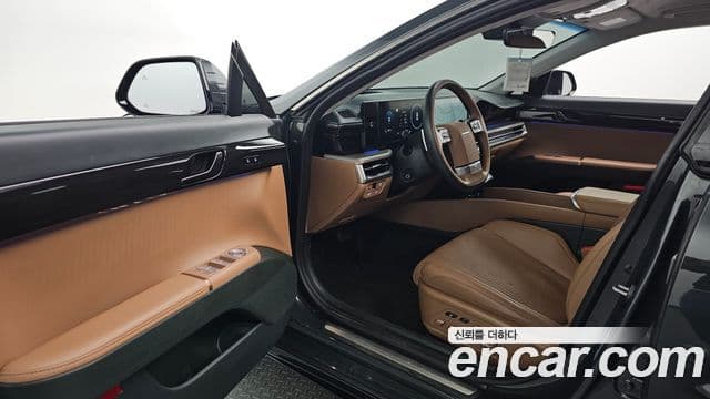 Hyundai Grandeur 2023 — ფოტო 11/20