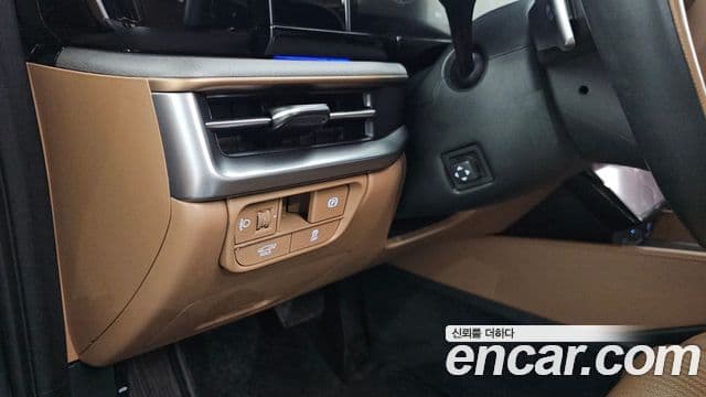 Hyundai Grandeur 2023 — ფოტო 16/20