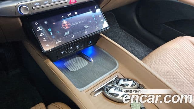 Hyundai Grandeur 2023 — ფოტო 18/20