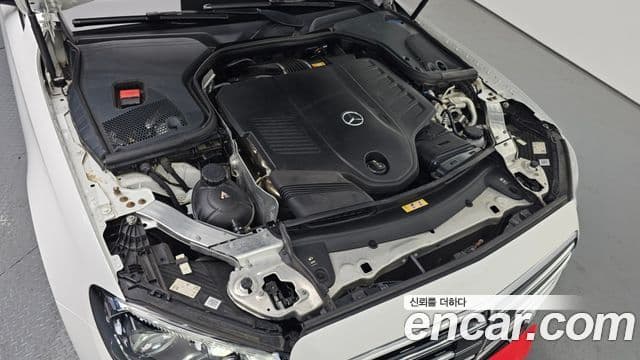 Mercedes-Benz E-Class 2021 — ფოტო 3/20