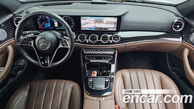 Mercedes-Benz E-Class 2021 — ფოტო 20/20
