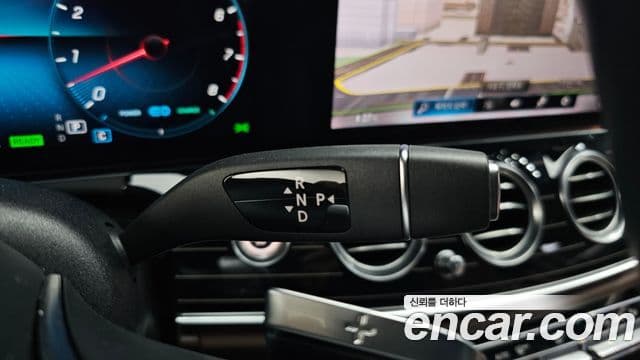Mercedes-Benz E-Class 2021 — ფოტო 12/20