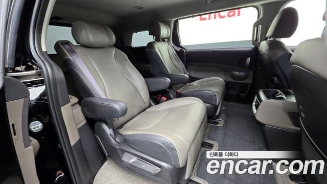 Kia Carnival 2025 — ფოტო 19/20
