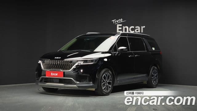 Kia Carnival 2023 — ფოტო 1/20