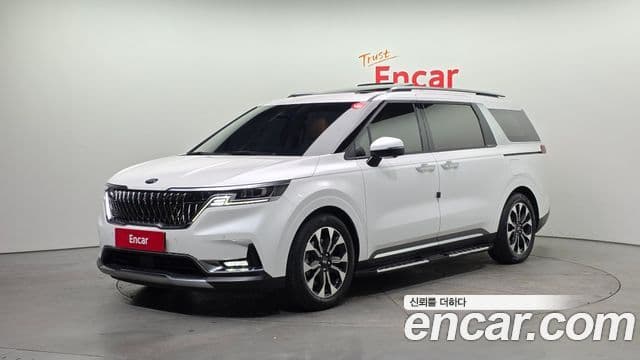 Kia Carnival 2021 — Фото 1/20