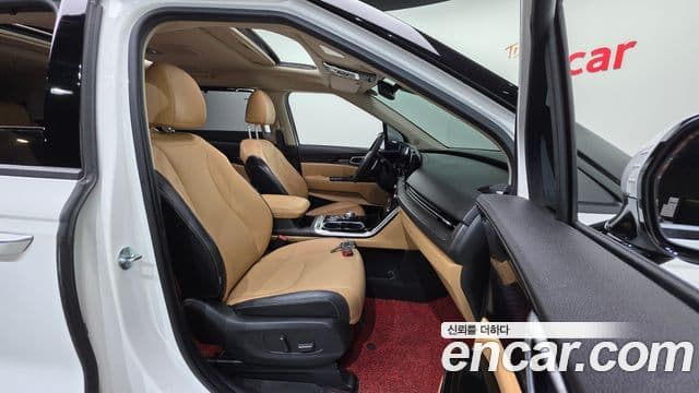 Kia Carnival 2021 — Фото 10/20