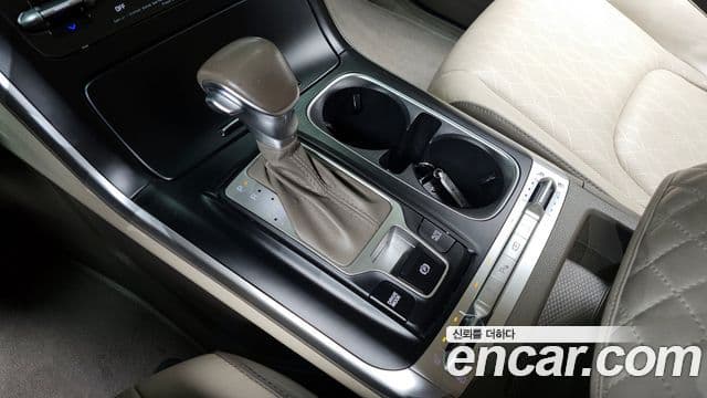 Kia Carnival 2021 — Şəkil 9/20
