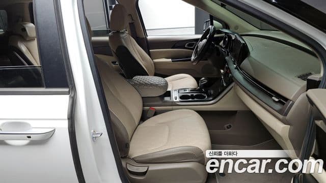 Kia Carnival 2021 — Şəkil 10/20