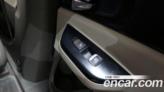 Kia Carnival 2021 — Şəkil 19/20