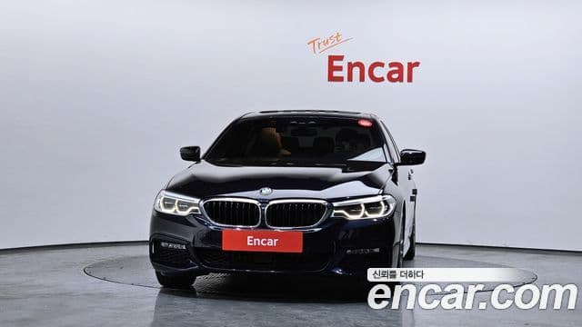 BMW 5 Series 2018 — ფოტო 7/20