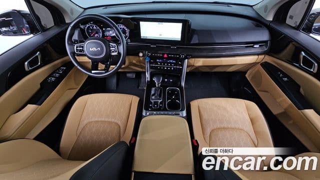 Kia Carnival 2023 — Şəkil 7/20