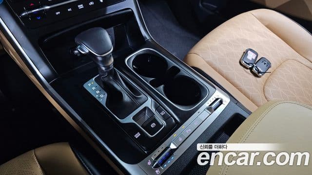 Kia Carnival 2023 — Şəkil 9/20