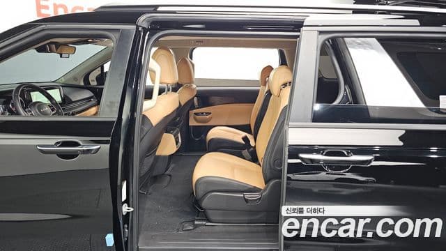 Kia Carnival 2023 — Şəkil 11/20