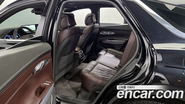 Genesis GV70 2021 — ფოტო 11/20
