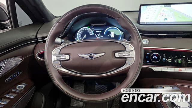 Genesis GV70 2021 — ფოტო 13/20