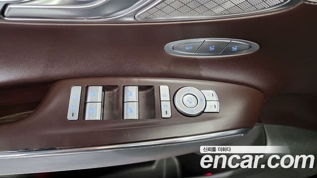 Genesis GV70 2021 — Şəkil 14/20