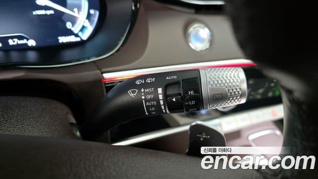 Genesis GV70 2021 — Şəkil 16/20