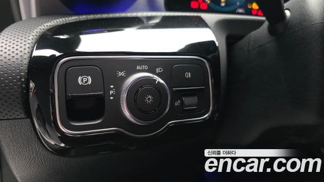 Mercedes-Benz CLA-Class 2020 — Şəkil 17/20