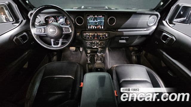 Jeep Wrangler 2021 — Şəkil 7/20