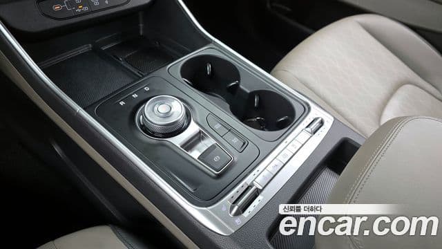 Kia Carnival 2024 — ფოტო 7/20