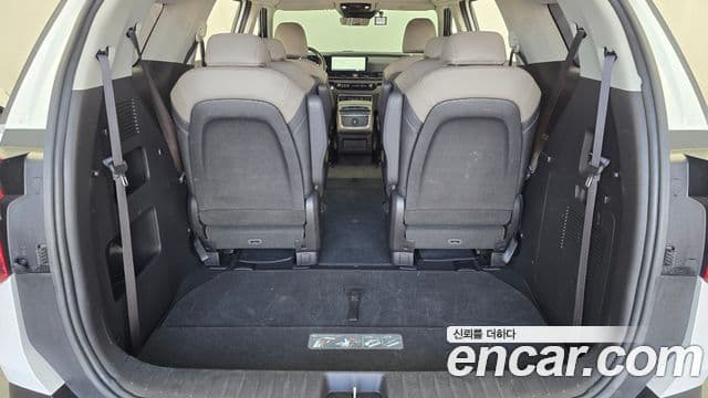Kia Carnival 2024 — ფოტო 20/20
