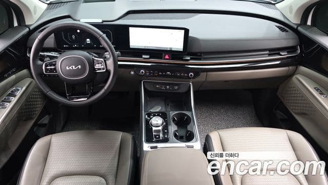Kia Carnival 2024 — Şəkil 7/20