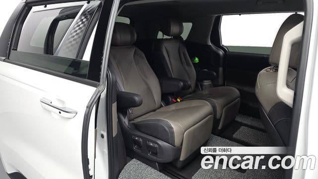 Kia Carnival 2024 — Şəkil 12/20
