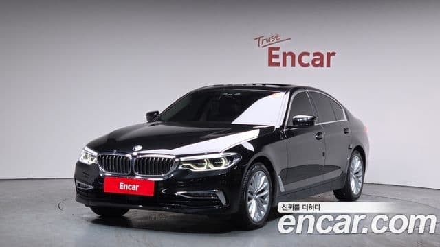 BMW 5 Series 2019 — ფოტო 1/20