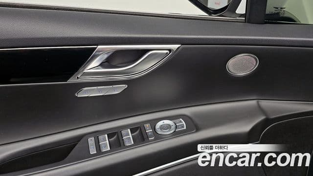Genesis GV80 2023 — Şəkil 19/20