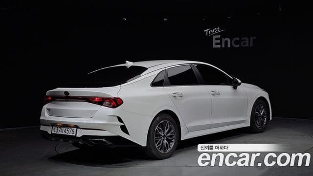Kia K5 2020 — Photo 1/20
