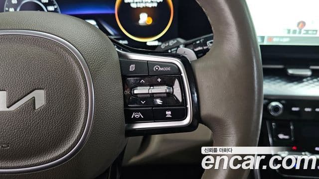Kia Carnival 2022 — Şəkil 15/20