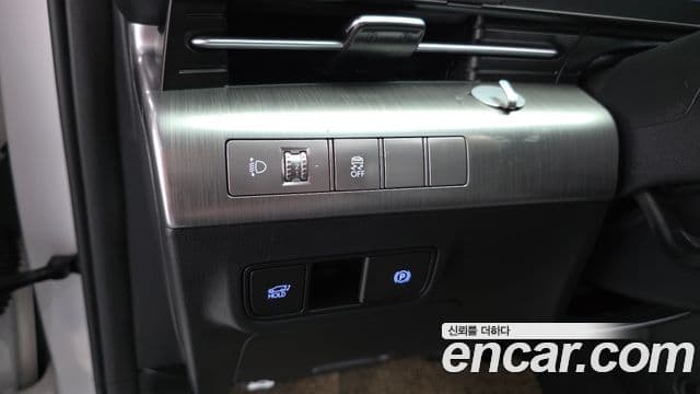 Hyundai Kona 2023 — Фото 16/20