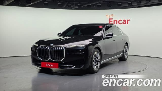 BMW 7 Series 2023 — Şəkil 1/20