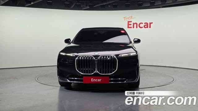 BMW 7 Series 2023 — Şəkil 3/20