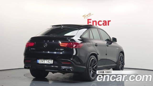 Mercedes-Benz GLE-Class 2019 — Фото 2/20