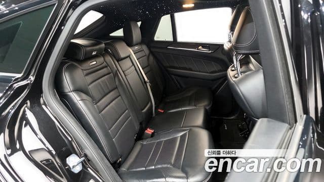Mercedes-Benz GLE-Class 2019 — Фото 12/20