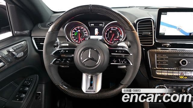Mercedes-Benz GLE-Class 2019 — Фото 13/20
