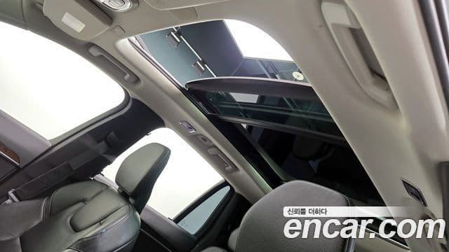 Volvo XC90 2019 — Photo 5/20