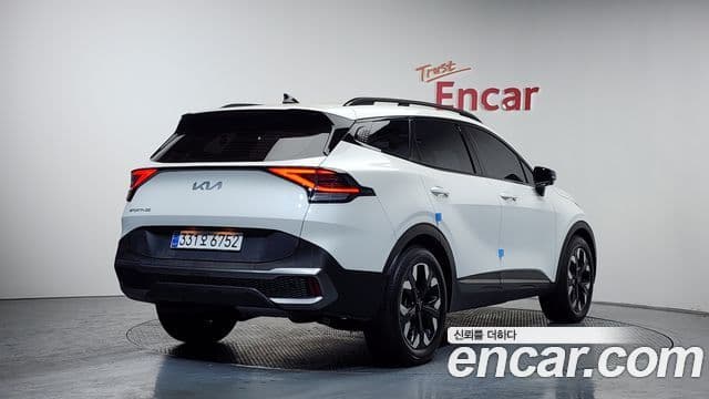 Kia Sportage 2021 — ფოტო 2/20