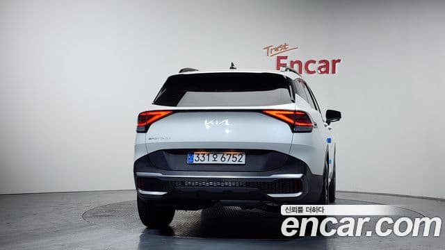 Kia Sportage 2021 — ფოტო 4/20