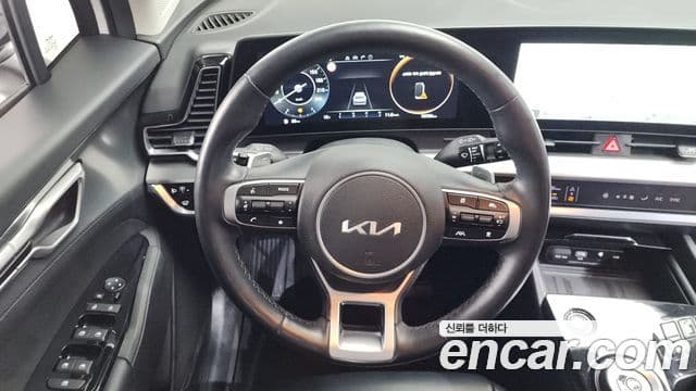Kia Sportage 2021 — ფოტო 13/20