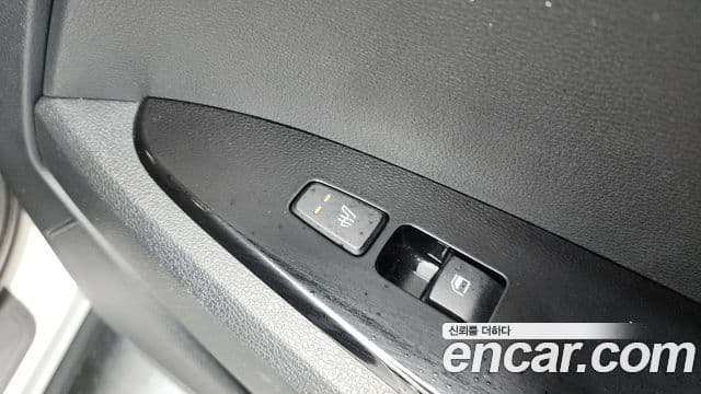 Kia Sportage 2021 — ფოტო 19/20