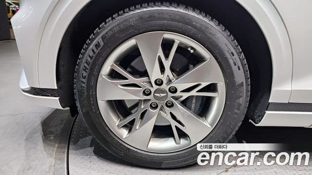 Genesis GV70 2021 — ფოტო 4/20