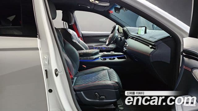 Genesis GV70 2021 — ფოტო 11/20