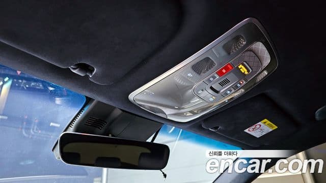Genesis GV70 2021 — ფოტო 17/20
