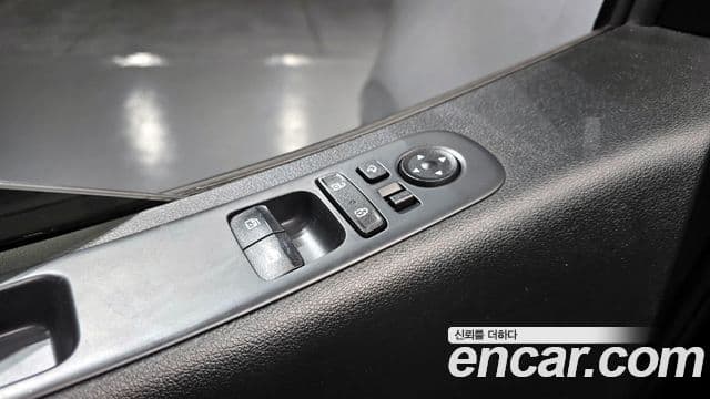 Hyundai Staria 2021 — Şəkil 17/20