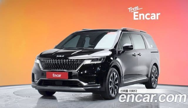 Kia Carnival 2023 — ფოტო 1/20